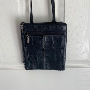 Black Expandable Crossbody Purse